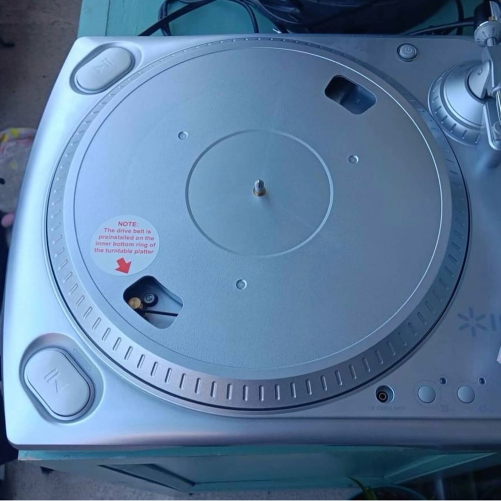 Silver Turntable by